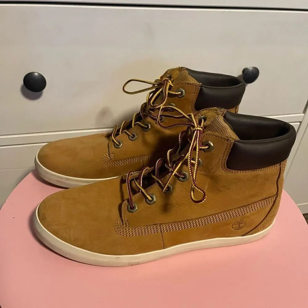 Women’s Timberlands